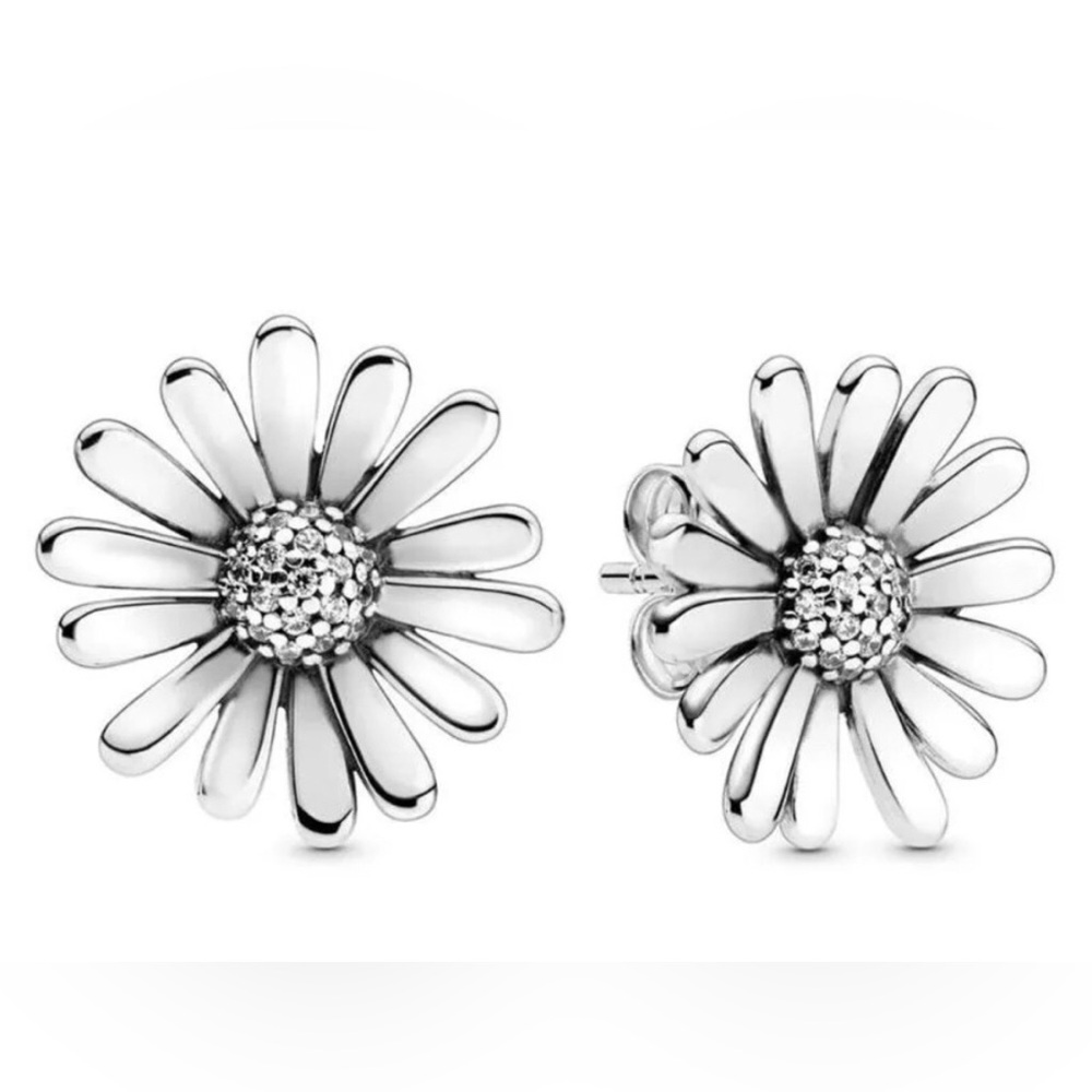 Pandora Daisy Stud Earrings Never Worn